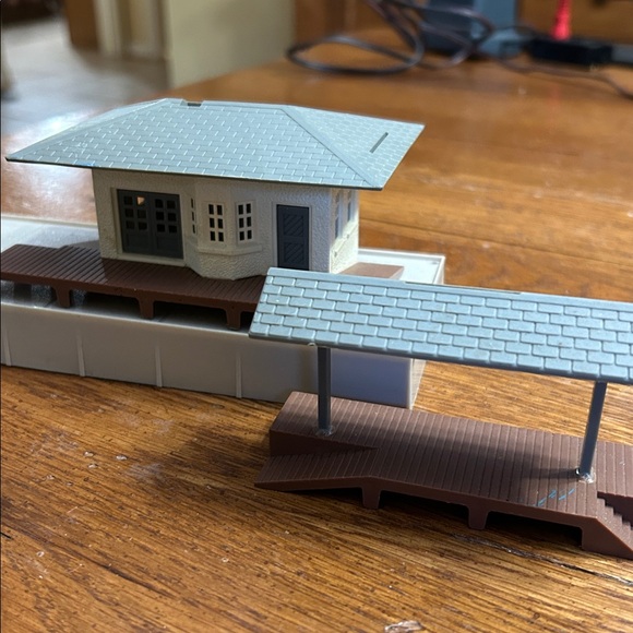 Shell Model Train Accessories Set HO Scale - Picture 3 of 4